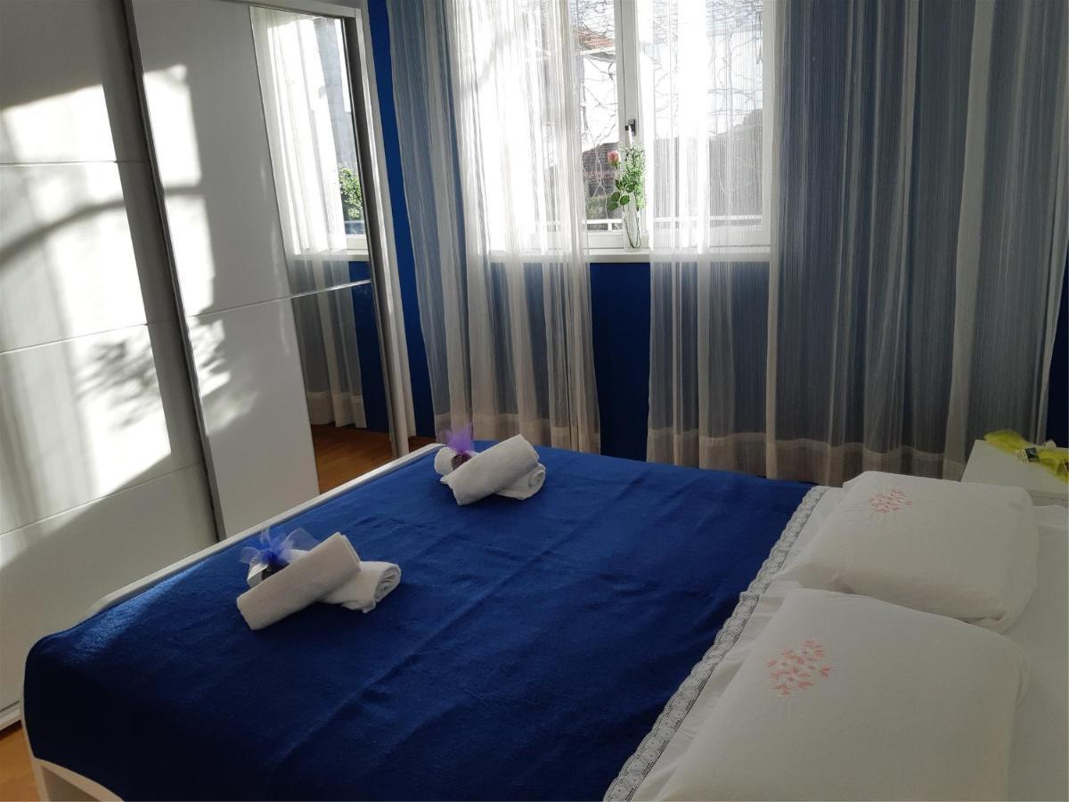 Apartments Gaj Brodarica  Buitenkant foto